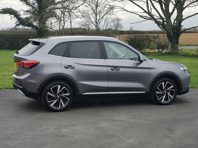 MG Hybrid+ Trophy 1.5 5dr SUV Automatic Petrol Hybrid