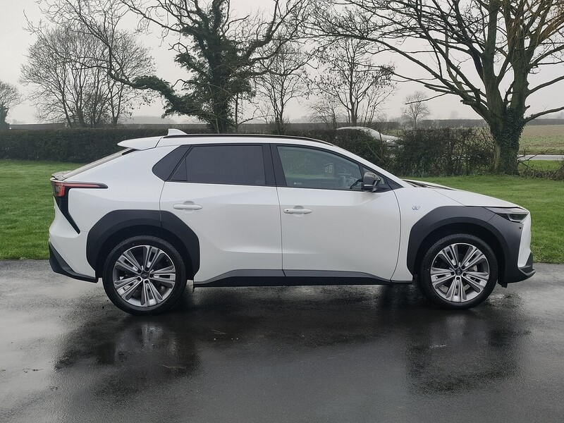 Subaru 71kWh EV Touring 0.0 5dr Hatchback Automatic Electric