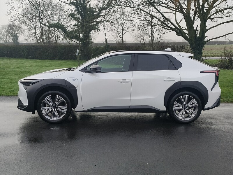 Subaru 71kWh EV Touring 0.0 5dr Hatchback Automatic Electric