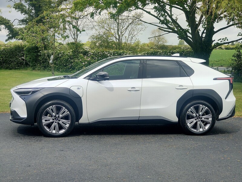 Subaru 71kWh EV Touring 0.0 5dr Hatchback Automatic Electric