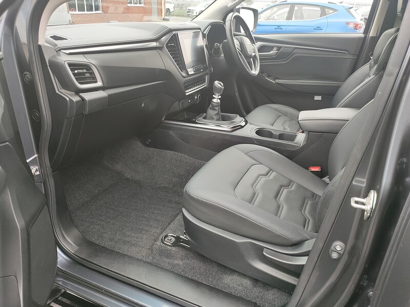 Isuzu DL40 Canopy Towbar 1.9 4dr Pickup Manual Diesel