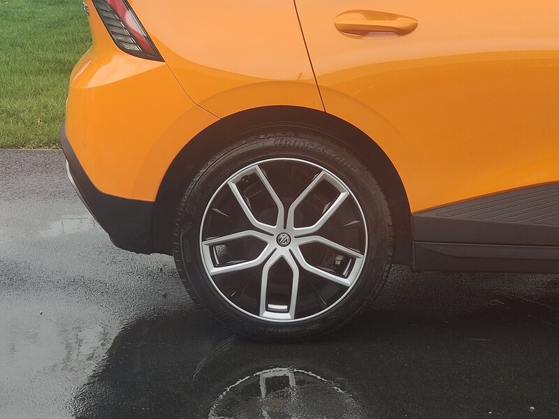 MG 77kWh Trophy Extended Range Hatchback 5dr Electric Auto (245 ps)