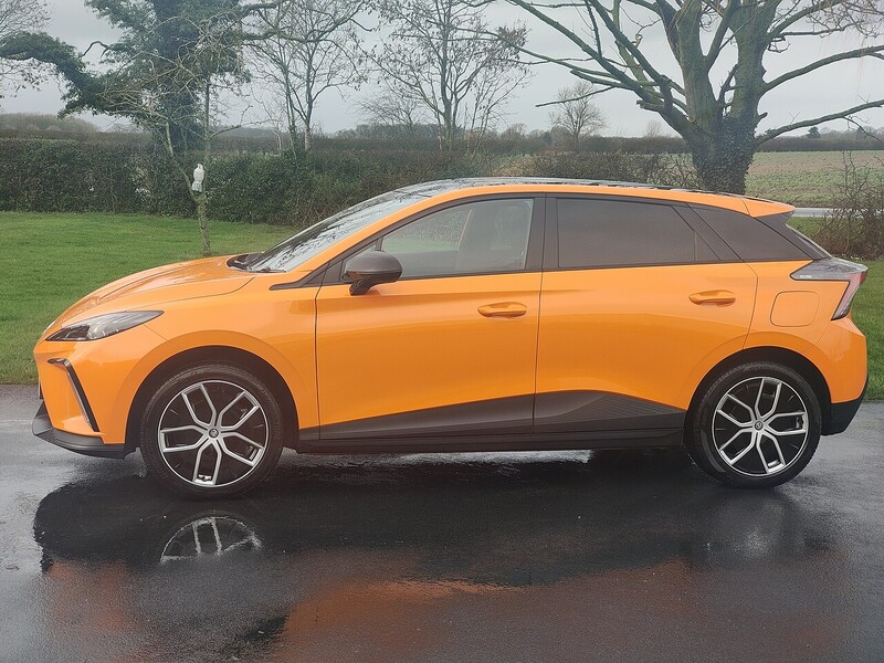 MG 77kWh Trophy Extended Range Hatchback 5dr Electric Auto (245 ps)