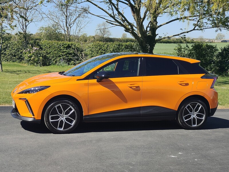 MG 77kWh Trophy Extended Range Hatchback 5dr Electric Auto (245 ps)