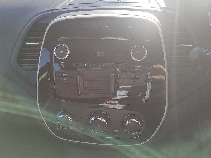 Renault 1.0 TCe ENERGY Play 0.9 5dr SUV Manual Petrol