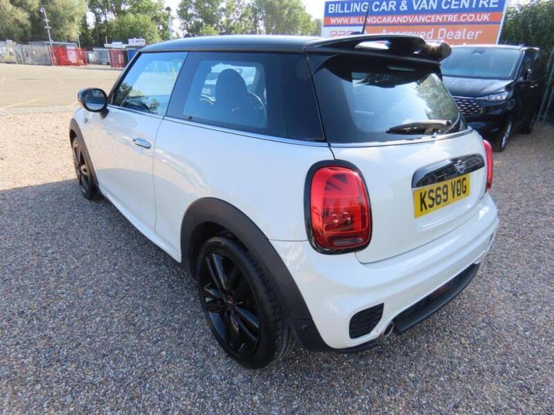 Mini Hatchback Hatchback 1.5 Cooper Sport II 3dr - U4656