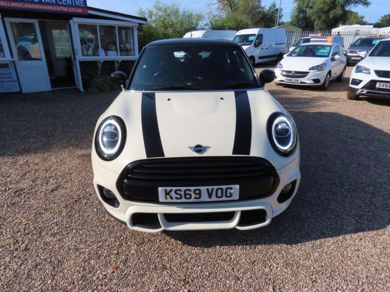 Mini Hatchback Hatchback 1.5 Cooper Sport II 3dr - U4656