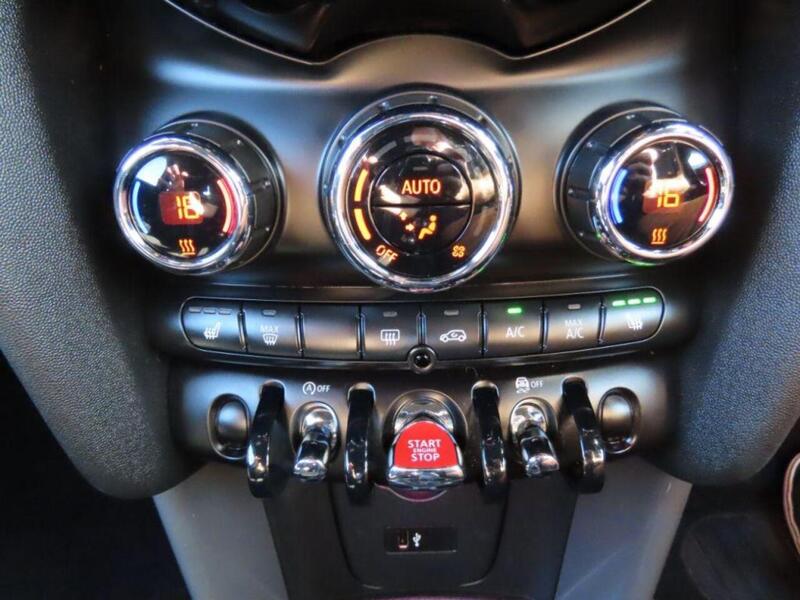 Mini Hatchback Hatchback 1.5 Cooper Sport II 3dr - U4656