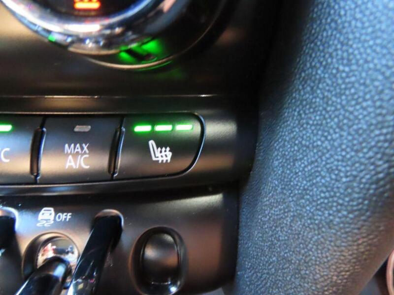 Mini Hatchback Hatchback 1.5 Cooper Sport II 3dr - U4656