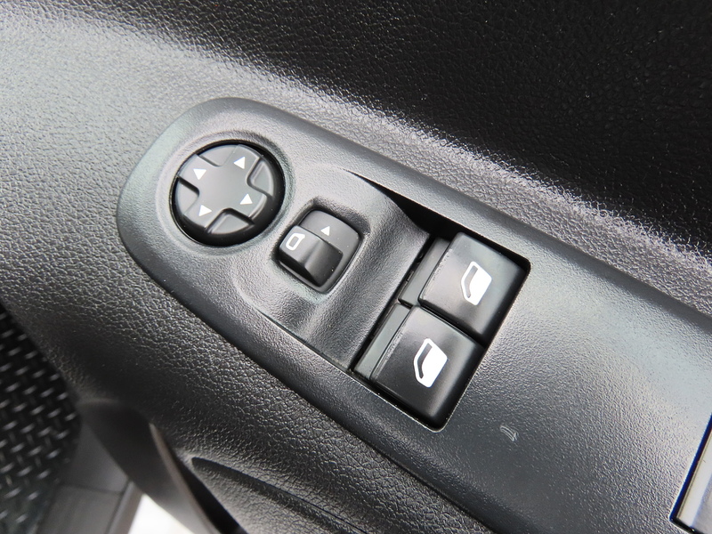 Vauxhall Combo 1.5 Turbo D 2000 Dynamic Panel Van 5dr Diesel Manual L1 H1 Euro 6 (100 ps) - U4671