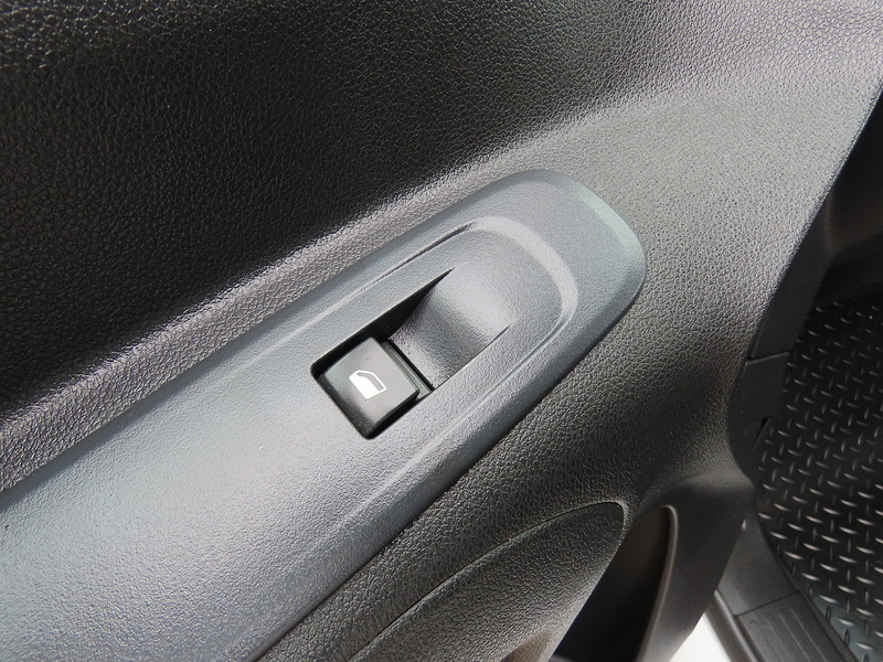 Vauxhall Combo 1.5 Turbo D 2000 Dynamic Panel Van 5dr Diesel Manual L1 H1 Euro 6 (100 ps) - U4671