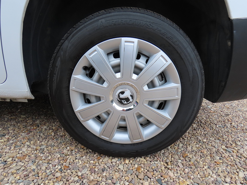 Vauxhall Combo 1.5 Turbo D 2000 Dynamic Panel Van 5dr Diesel Manual L1 H1 Euro 6 (100 ps) - U4671