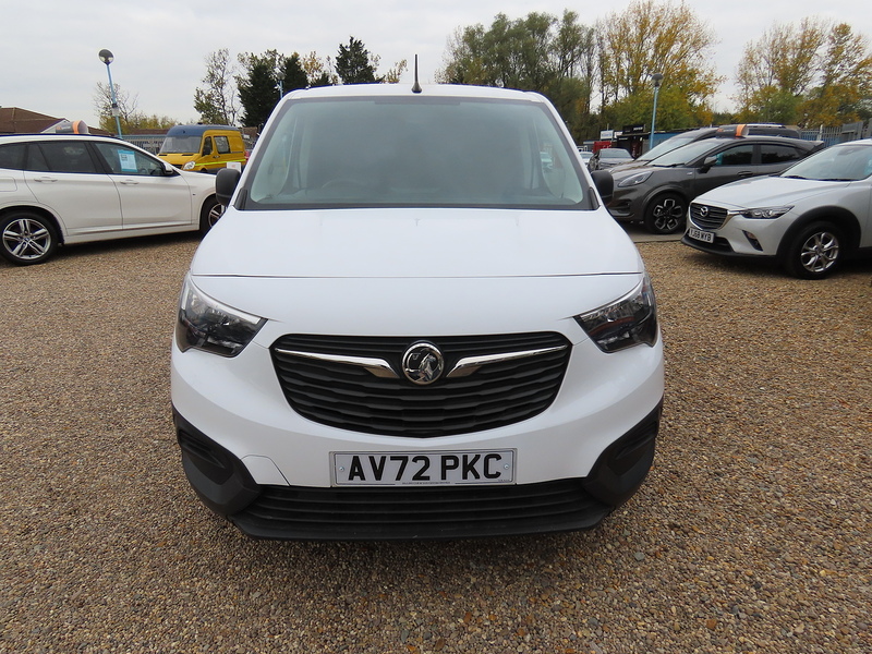 Vauxhall Combo 1.5 Turbo D 2000 Dynamic Panel Van 5dr Diesel Manual L1 H1 Euro 6 (100 ps) - U4671