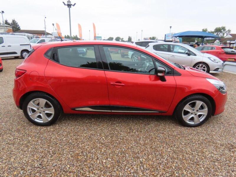 Renault Clio 1.2 16V Dynamique Nav 5dr - U4679