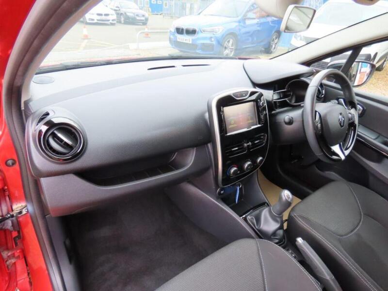 Renault Clio 1.2 16V Dynamique Nav 5dr - U4679