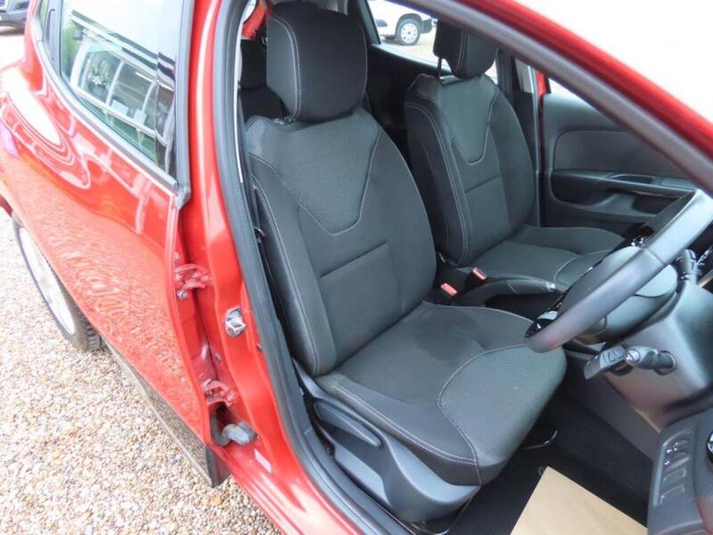 Renault Clio 1.2 16V Dynamique Nav 5dr - U4679