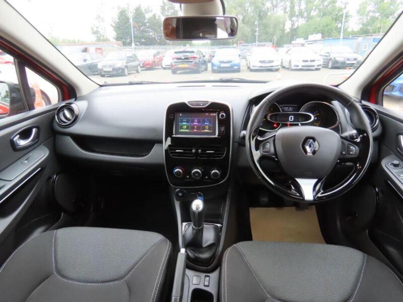 Renault Clio 1.2 16V Dynamique Nav 5dr - U4679