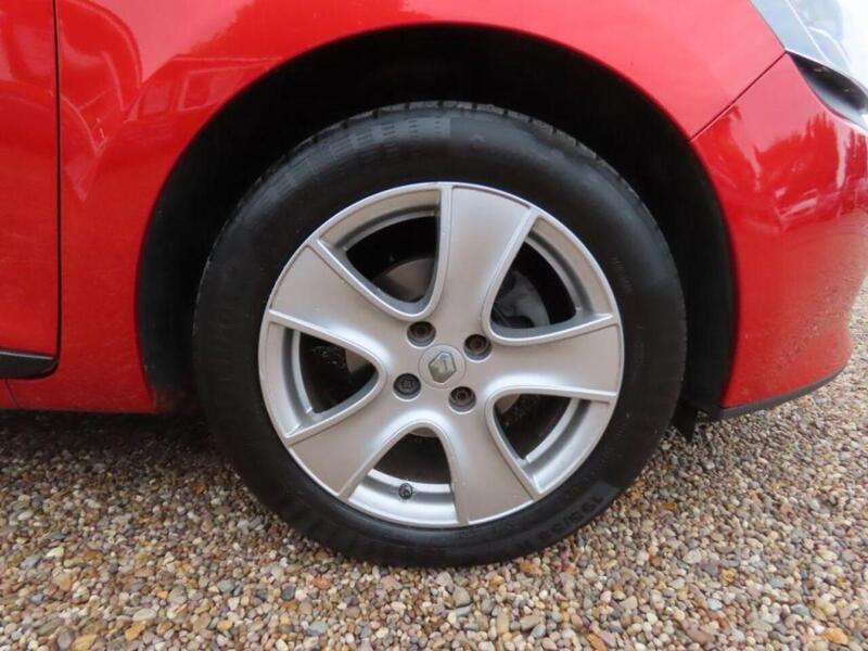 Renault Clio 1.2 16V Dynamique Nav 5dr - U4679