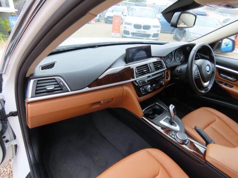 BMW 3 Series 320d Luxury 4dr Step Auto - U4711