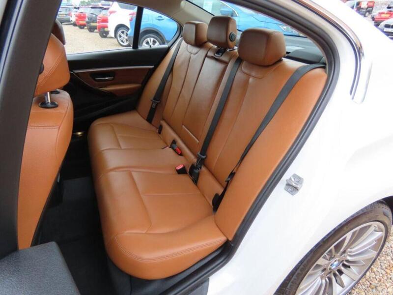 BMW 3 Series 320d Luxury 4dr Step Auto - U4711