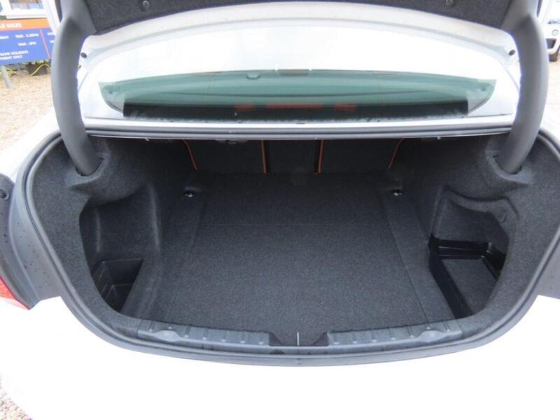 BMW 3 Series 320d Luxury 4dr Step Auto - U4711