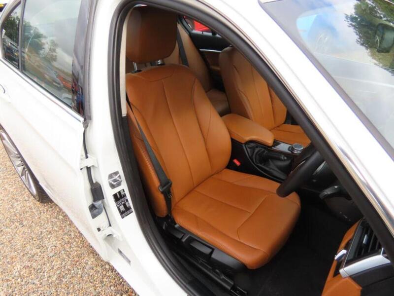 BMW 3 Series 320d Luxury 4dr Step Auto - U4711