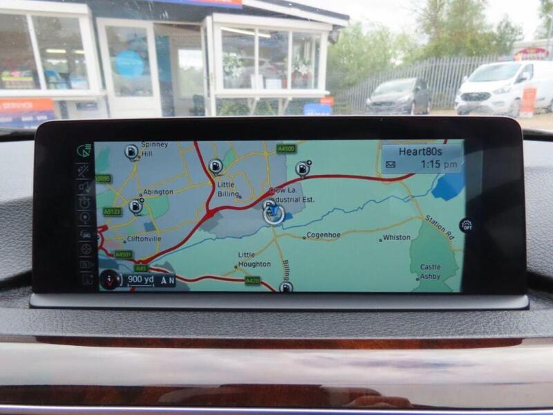 BMW 3 Series 320d Luxury 4dr Step Auto - U4711