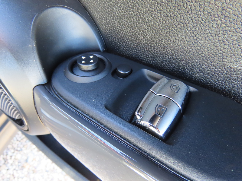 Mini Hatchback 1.5 Cooper Classic II 3dr - U4716