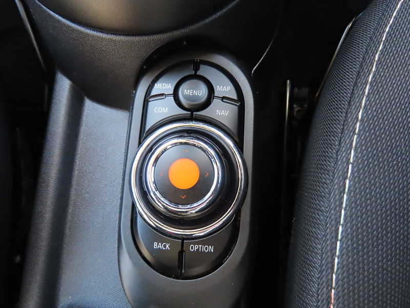 Mini Hatchback 1.5 Cooper Classic II 3dr - U4716