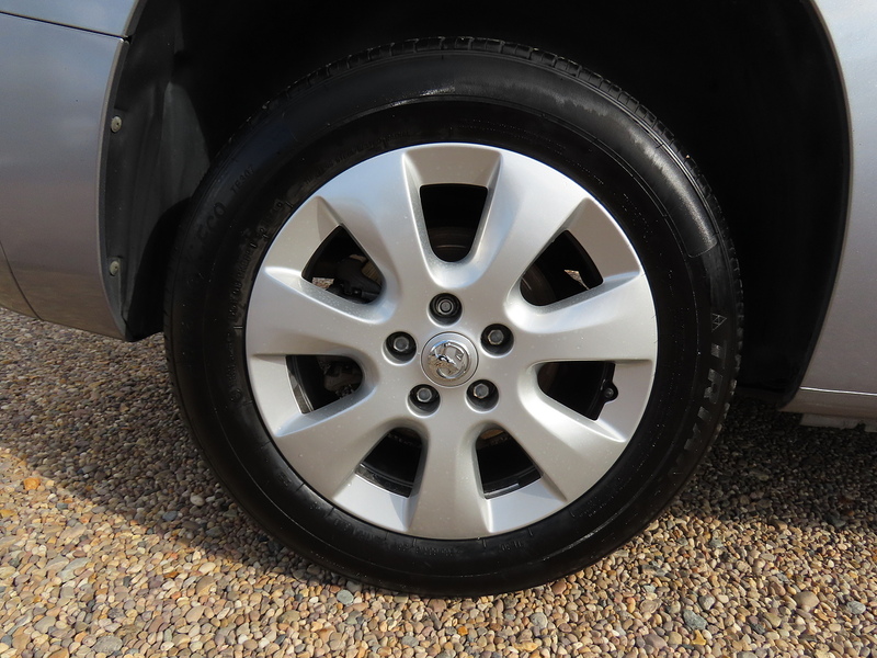 Vauxhall Combo 1.5 Turbo D 2000 Griffin Panel Van 4dr Diesel Manual L1 H1 Euro 6 (100 ps) - U4717