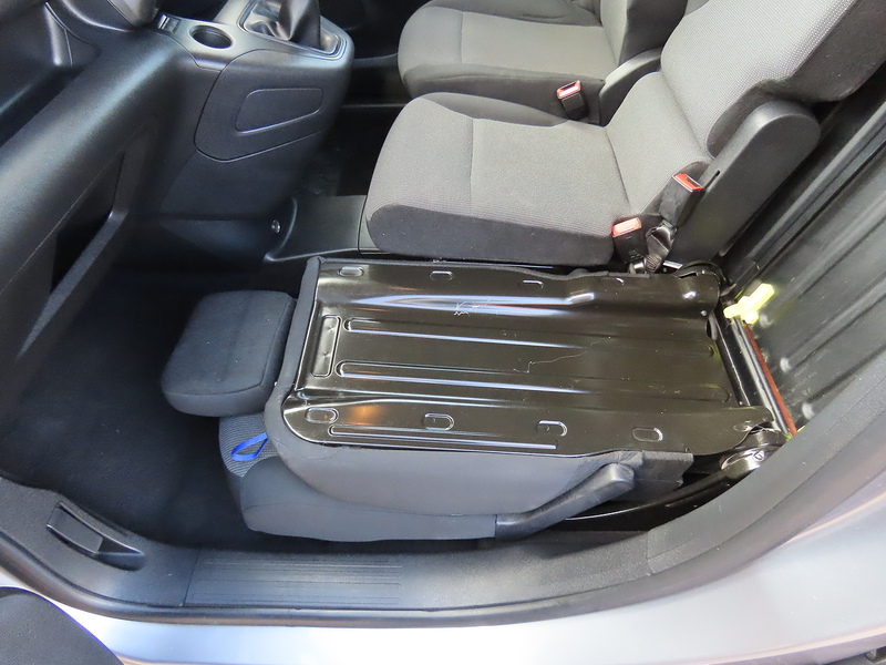 Vauxhall Combo 1.5 Turbo D 2000 Griffin Panel Van 4dr Diesel Manual L1 H1 Euro 6 (100 ps) - U4717