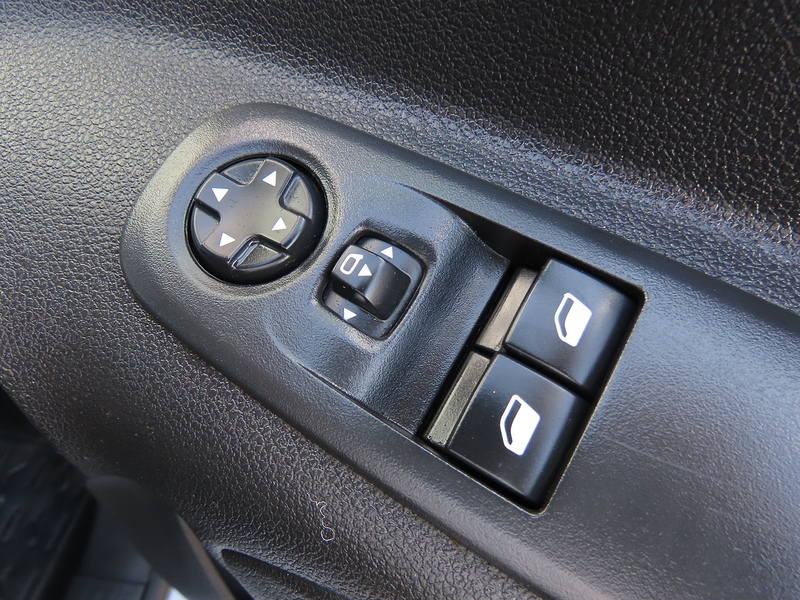 Vauxhall Combo 1.5 Turbo D 2000 Griffin Panel Van 4dr Diesel Manual L1 H1 Euro 6 (100 ps) - U4717