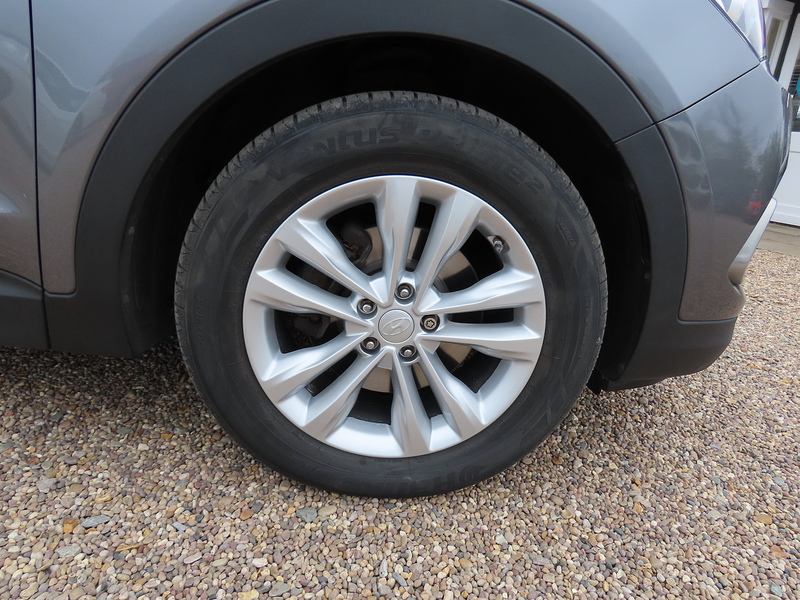 Hyundai Santa Fe 2.2 CRDi Blue Drive Premium 5dr Auto [5 Seats] - U4718