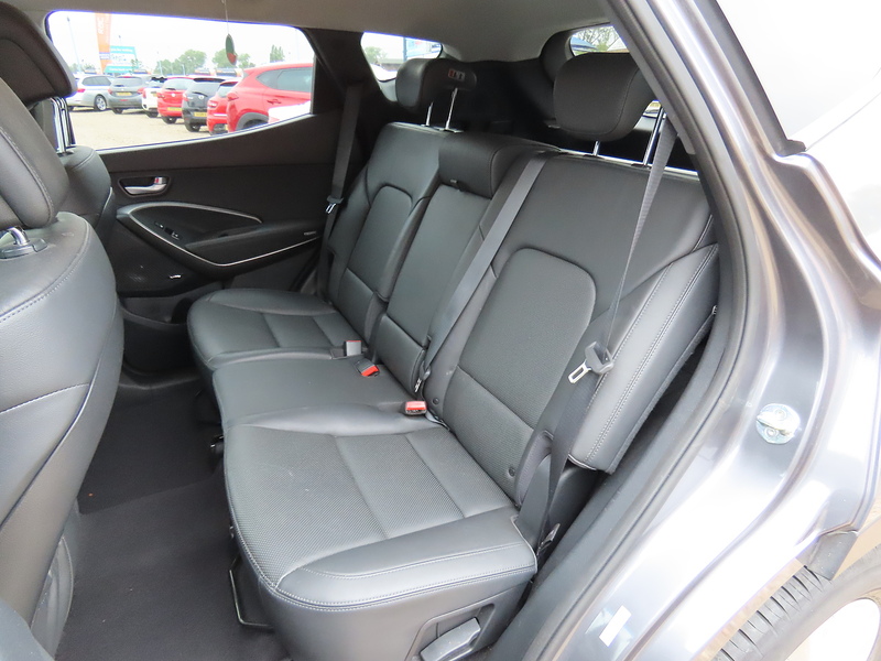Hyundai Santa Fe 2.2 CRDi Blue Drive Premium 5dr Auto [5 Seats] - U4718