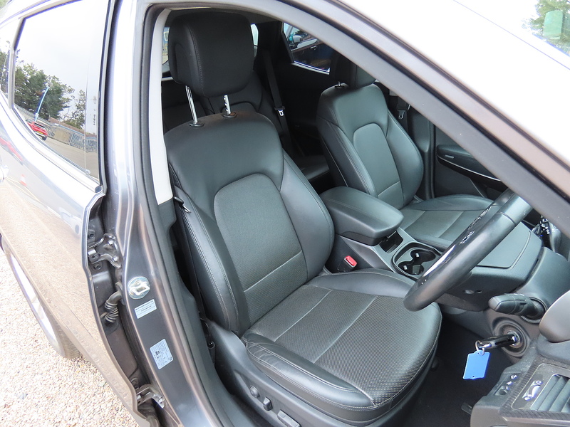 Hyundai Santa Fe 2.2 CRDi Blue Drive Premium 5dr Auto [5 Seats] - U4718