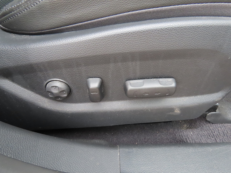 Hyundai Santa Fe 2.2 CRDi Blue Drive Premium 5dr Auto [5 Seats] - U4718