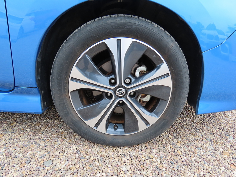 Nissan Leaf Tekna - U4720