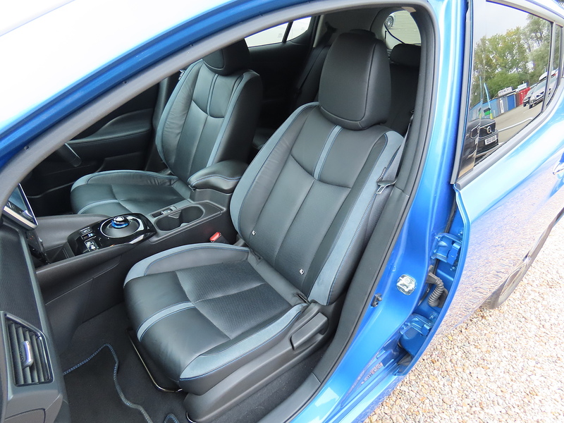 Nissan Leaf Tekna - U4720