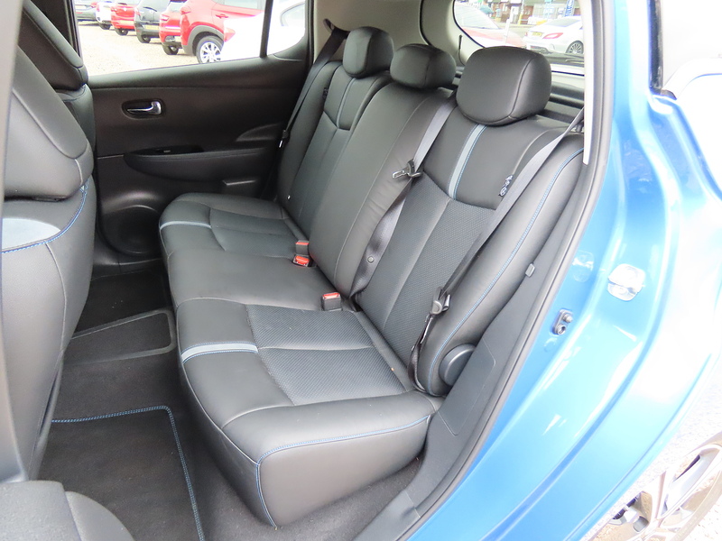 Nissan Leaf Tekna - U4720