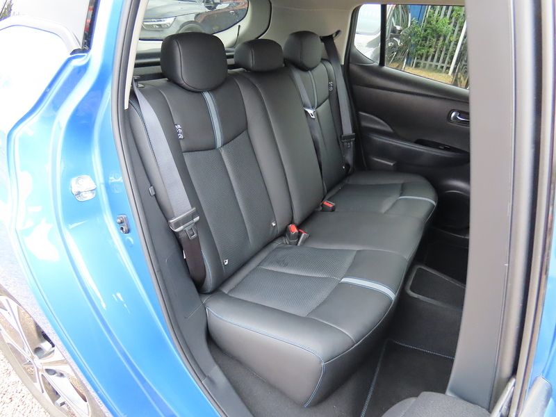 Nissan Leaf Tekna - U4720