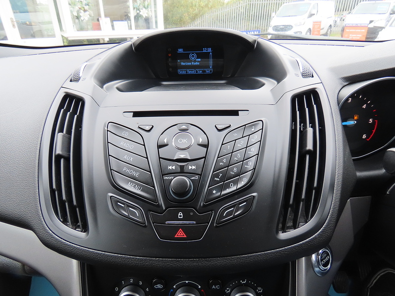 Ford Kuga 2.0 TDCi Zetec SUV 5dr Diesel Manual 2WD Euro 5 (140 ps) - U4732