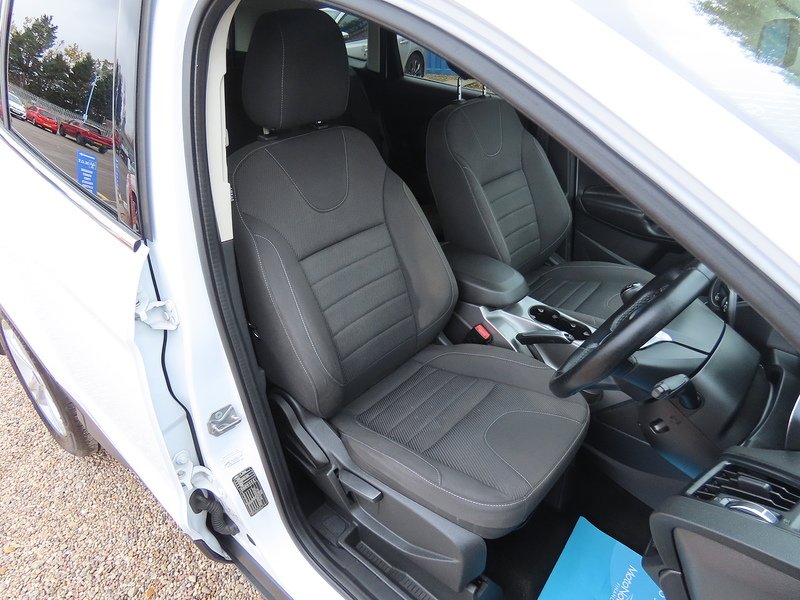 Ford Kuga 2.0 TDCi Zetec SUV 5dr Diesel Manual 2WD Euro 5 (140 ps) - U4732