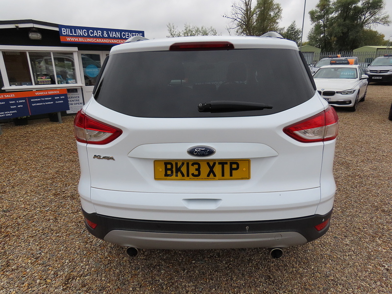 Ford Kuga 2.0 TDCi Zetec SUV 5dr Diesel Manual 2WD Euro 5 (140 ps) - U4732