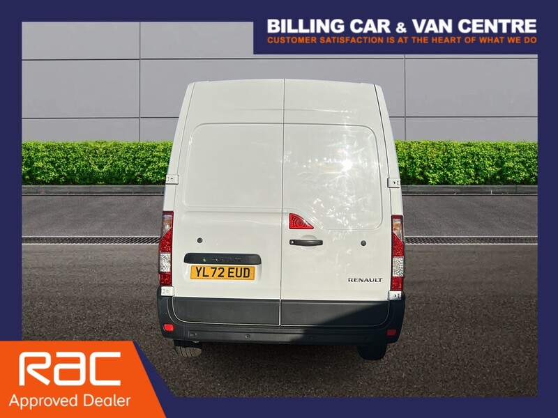 Renault Master 2.3 dCi 35 Business+ Panel Van 4dr Diesel Manual FWD MWB Medium Roof Euro 6 (135 ps) - U4735
