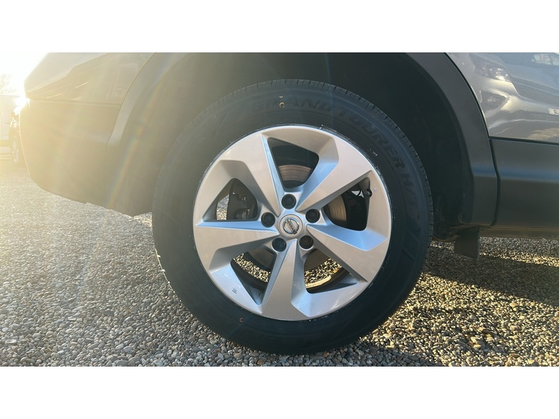 Nissan Qashqai 1.3 DIG-T Acenta Premium SUV 5dr Petrol Manual Euro 6 (s/s) (140 ps) - U4736