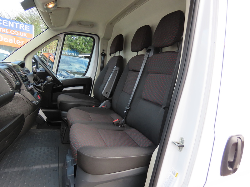 Citroen Relay 2.2 BlueHDi 35 Enterprise Panel Van 5dr Diesel Manual L3 High Roof Euro 6 (s/s) (140 ps) - U4739