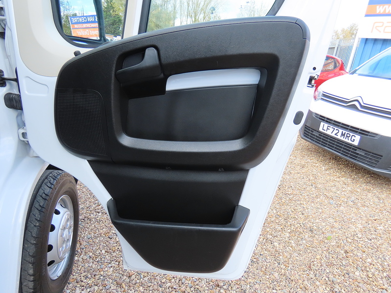 Citroen Relay 2.2 BlueHDi 35 Enterprise Panel Van 5dr Diesel Manual L3 High Roof Euro 6 (s/s) (140 ps) - U4739