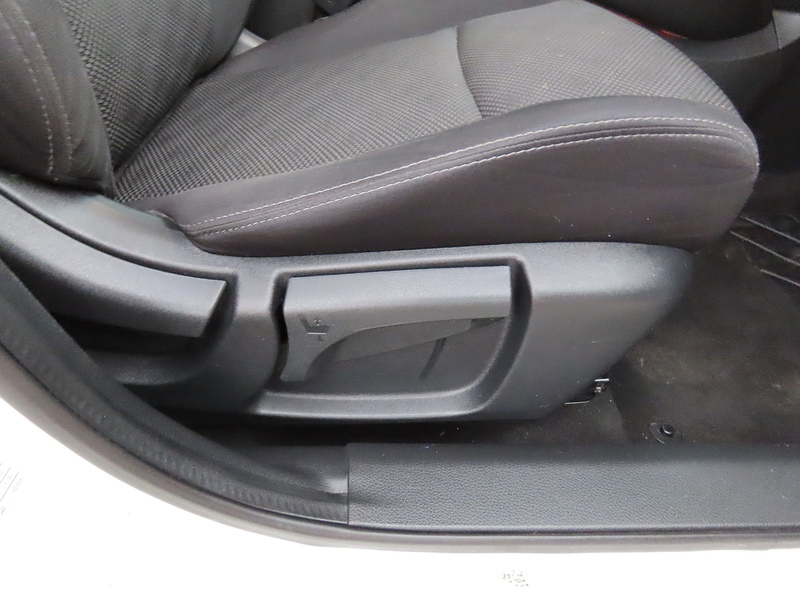 Nissan Qashqai 1.5 dCi N-Connecta SUV 5dr Diesel Manual 2WD Euro 6 (s/s) (110 ps) - U4744