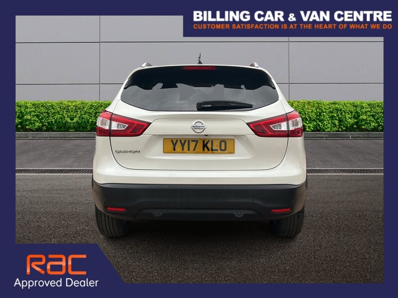 Nissan Qashqai 1.5 dCi N-Connecta SUV 5dr Diesel Manual 2WD Euro 6 (s/s) (110 ps) - U4744