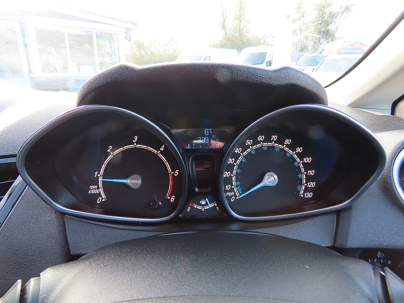 Ford Fiesta 1.5 TDCi Titanium Hatchback 5dr Diesel Manual Euro 5 (75 ps) - U4748